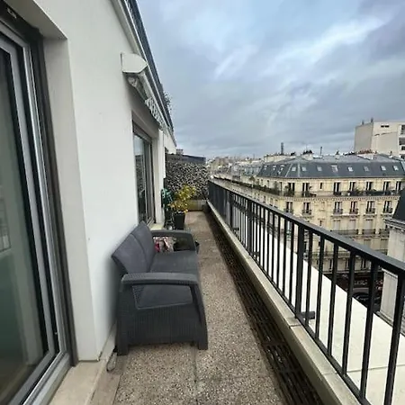 Eiffel Tower View 16th *